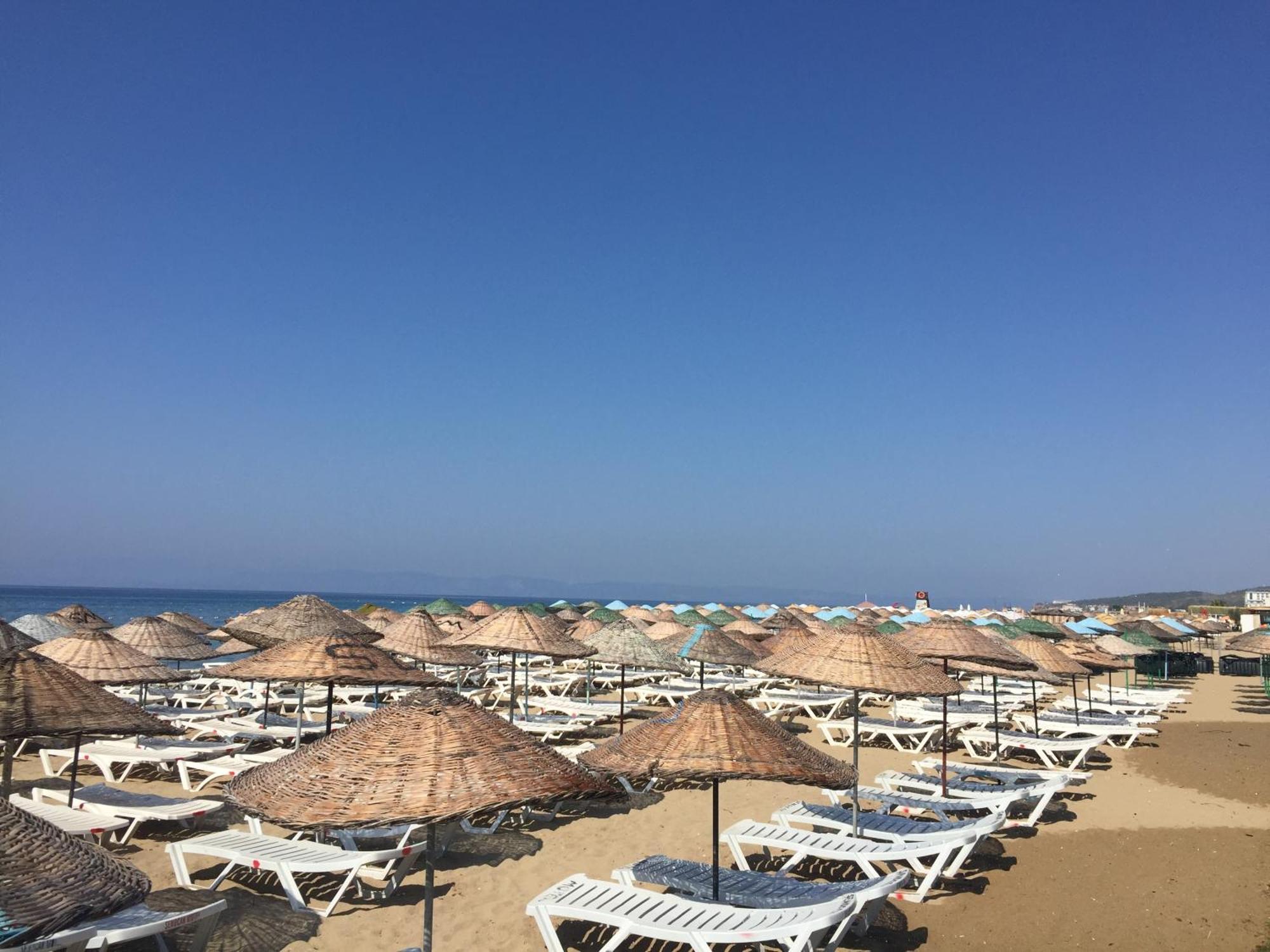 Ayvalı Grand Milano Hotel מראה חיצוני תמונה